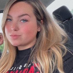 Meet your Posher, Ivy